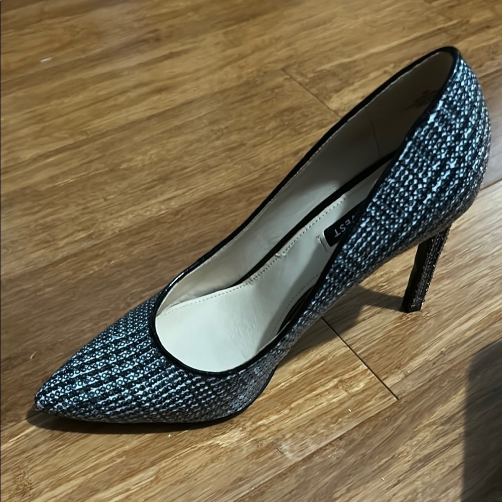 Nine West Black and White Heels with Classic Design Women’s Size 8 Pumps Heels - Picture 5 of 16
